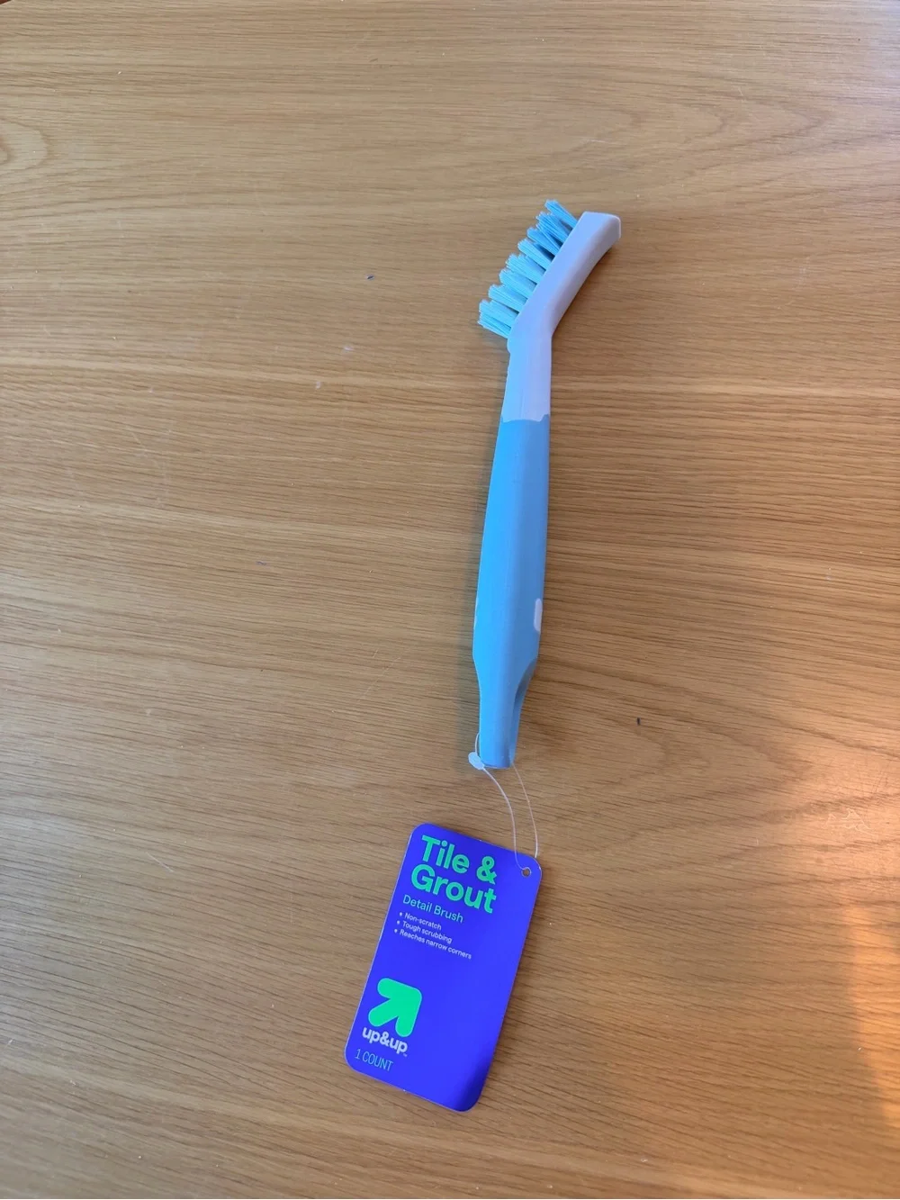Target Tile & Grout Detail Brush in Light Blue and White